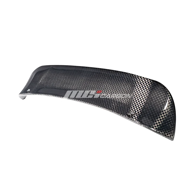 spoiler carbon innova