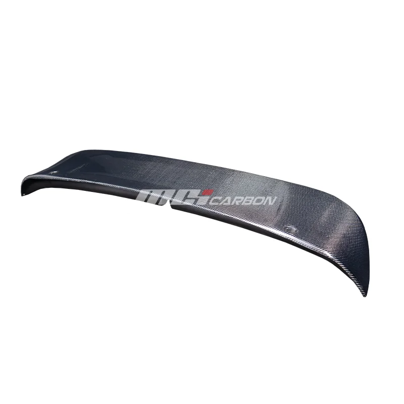 spoiler carbon innova