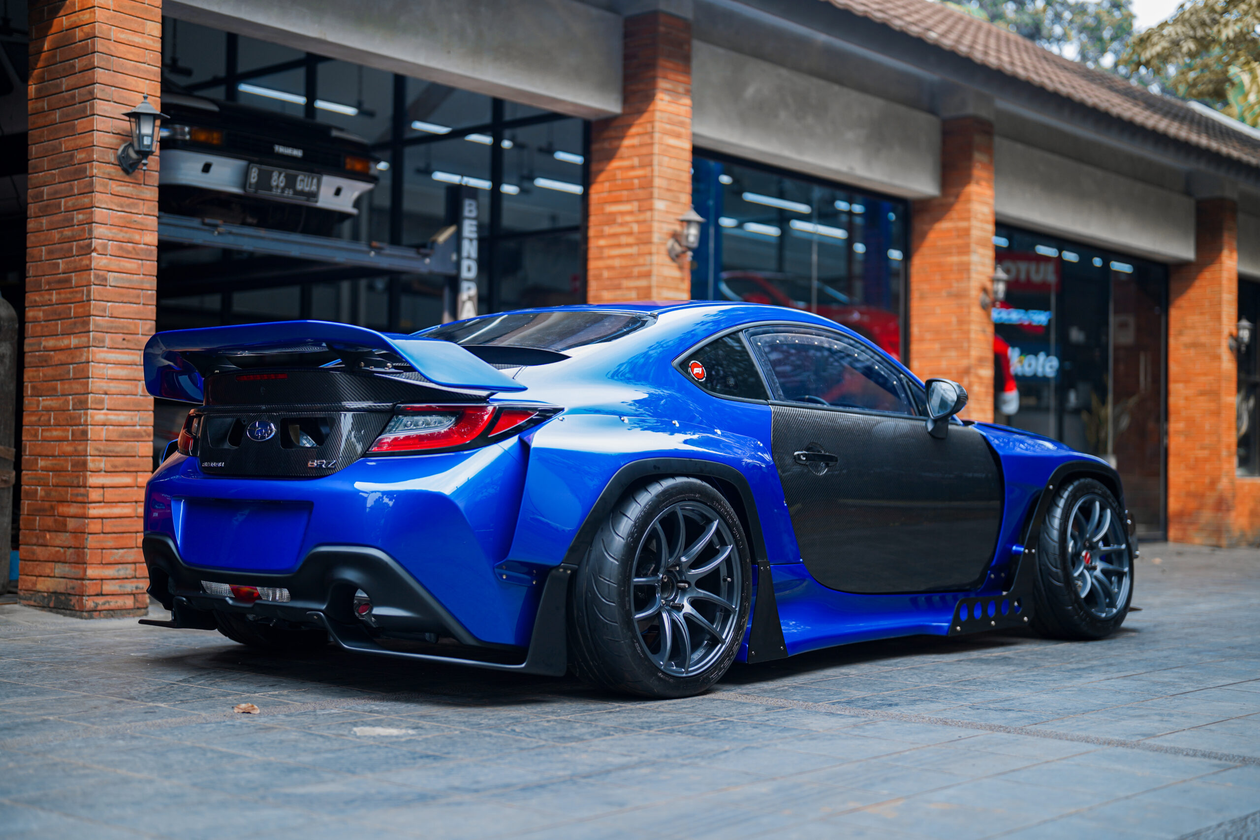 Pintu Subaru BRZ 2022 – 2025 MCI Carbon Pintu Subaru BRZ 2022 - 2025 MCI Carbon